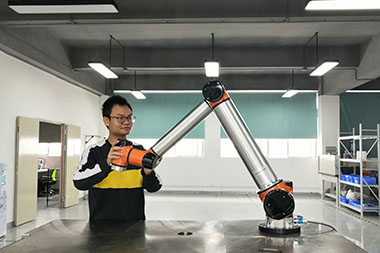 See how collaborative robots can help fight the epidemic